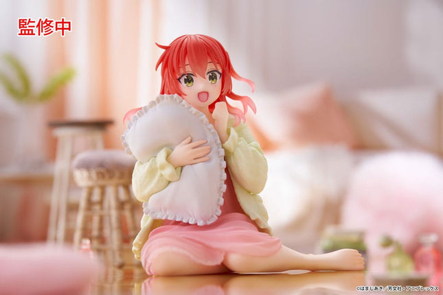 Ikuyo Kita Desktop Cute Roomwear Ver. by Taito – standard color figure hugging a white pillow