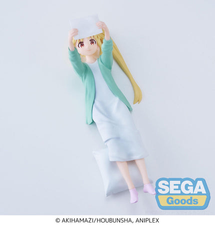 Full view of Nijika Ijichi With Her Sister PM Perching figure holding a white accessory above her face