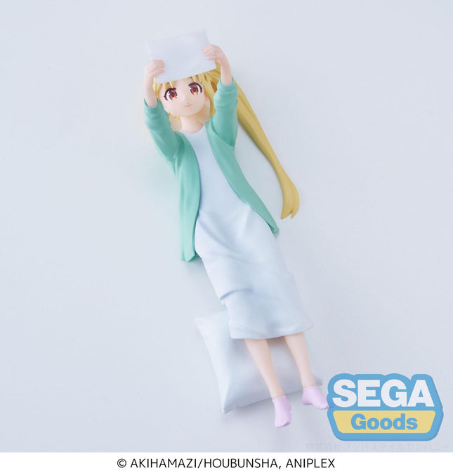 Full view of Nijika Ijichi With Her Sister PM Perching figure holding a white accessory above her face
