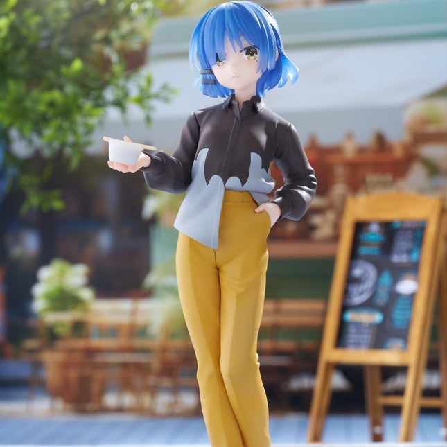 Ryo Yamada Coreful Shifuku ver. figure by Taito — front with background