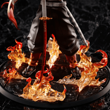 Demon Slayer – Kyojuro Rengoku Mugen Train 1/8 Statue - OrbiTopia
