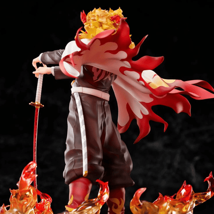 Demon Slayer – Kyojuro Rengoku Mugen Train 1/8 Statue - OrbiTopia