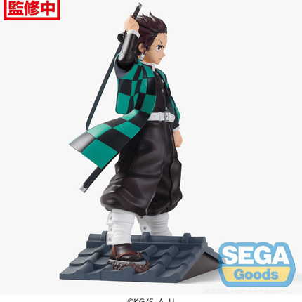 Demon Slayer – Tanjiro Kamado – Figurizm Rooftop Pose Figure - OrbiTopia