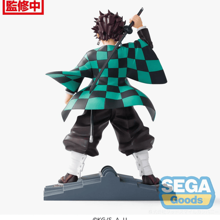Demon Slayer – Tanjiro Kamado – Figurizm Rooftop Pose Figure - OrbiTopia