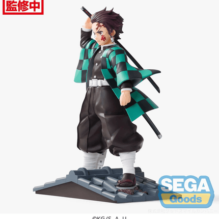 Demon Slayer – Tanjiro Kamado – Figurizm Rooftop Pose Figure - OrbiTopia