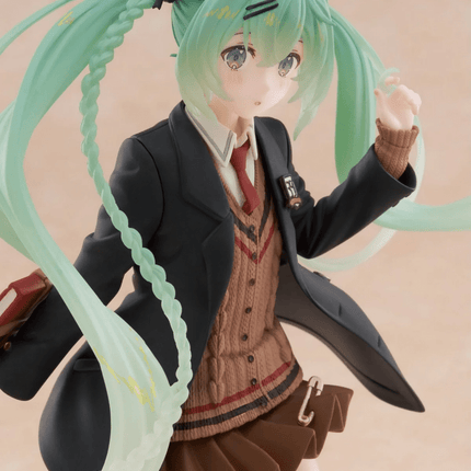 Hatsune Miku - Preppy - Fashion Figure (Taito) - OrbiTopia