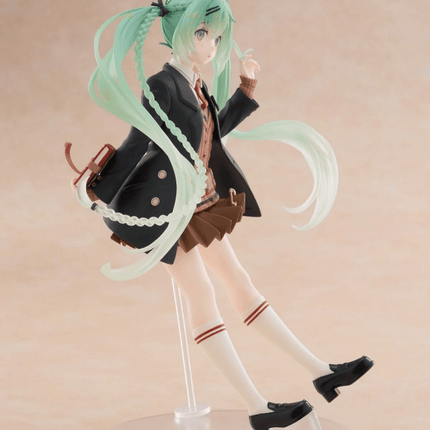 Hatsune Miku - Preppy - Fashion Figure (Taito) - OrbiTopia