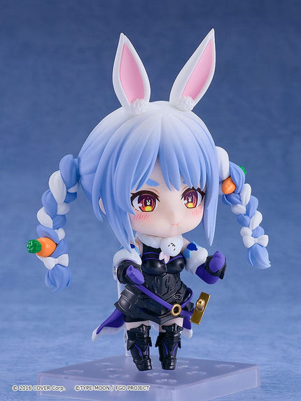 Hololive - Usada Pekora - Mash Kyrielight Collaboration Ver. Nendoroid Figure (Aniplex) — product image 4