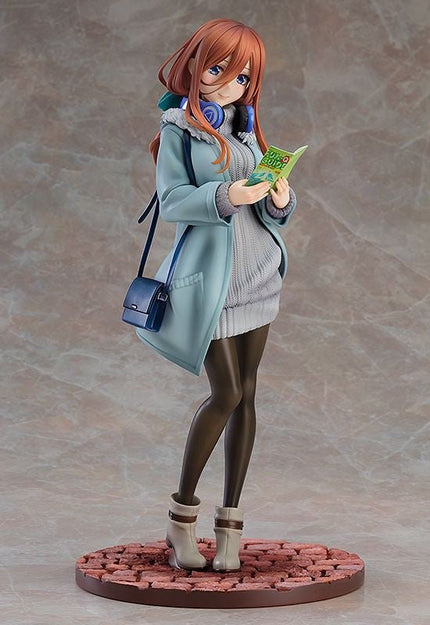 The Quintessential Quintuplets - Miku Nakano - Date Style Ver. 1/6 Scale Figure (Good Smile Company) — product image 1