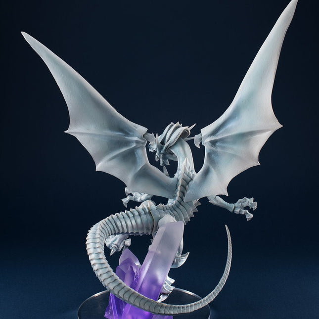 Yu-Gi-Oh! Duel Monsters - Blue-Eyes White Dragon - Art Works Monsters Figure (MegaHouse) — product image 2