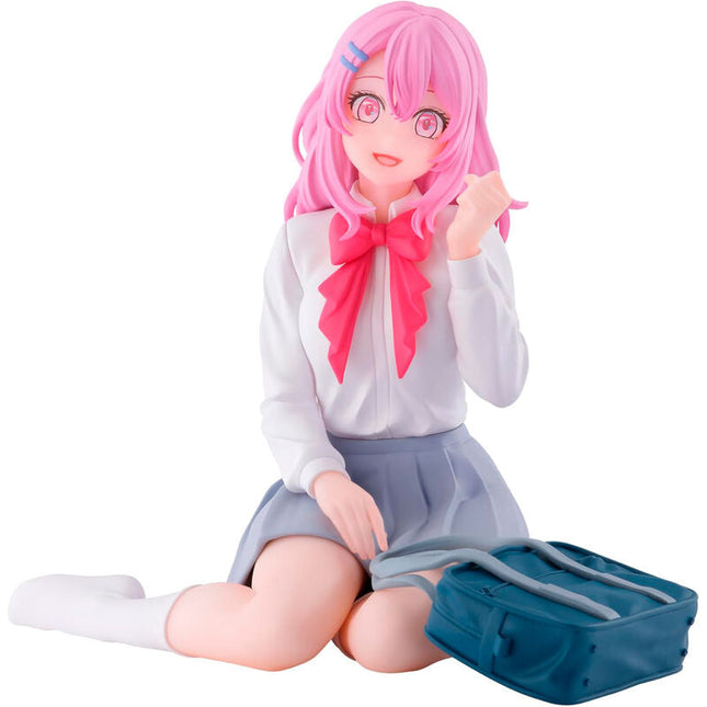 Minami Kotobuki Relax Time figure by Banpresto, seated in her school uniform beside her school bag