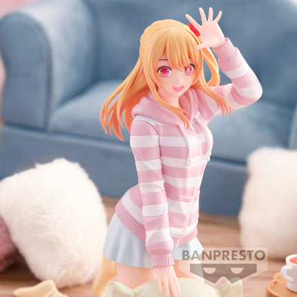 Close-up of Ruby Hoshino Relax Time figure with blonde hair and a raised hand